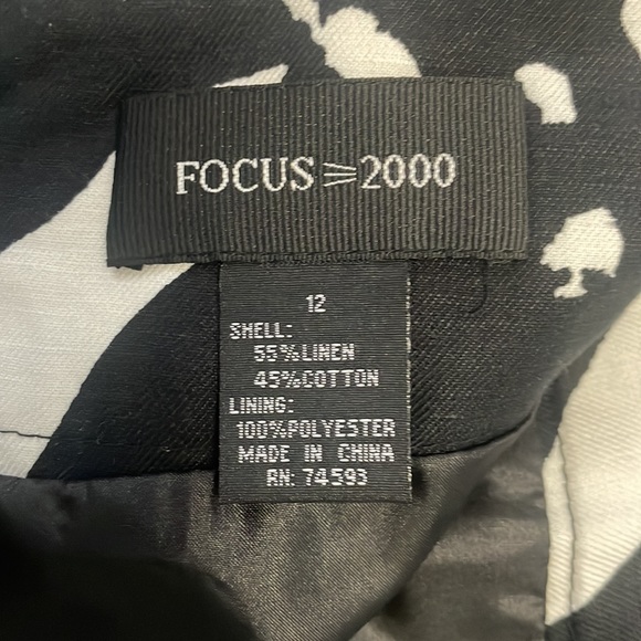 Black & Off-white/Cream Pencil Skirt - Picture 5 of 5